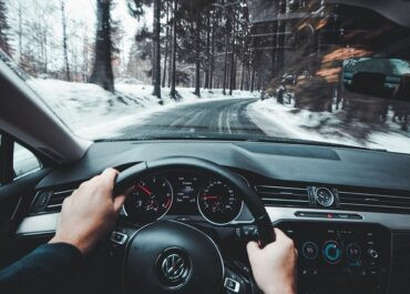 SLIK KONTROLLERER DU SERVOSTYRINGEN PÅ BILEN
